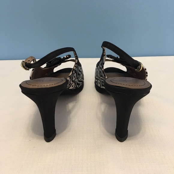 Soft Style Sling Backs - Picture 3 of 5